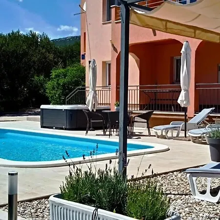 House With A Swimming Pool Kastel Luksic, - 24815 Feriehus